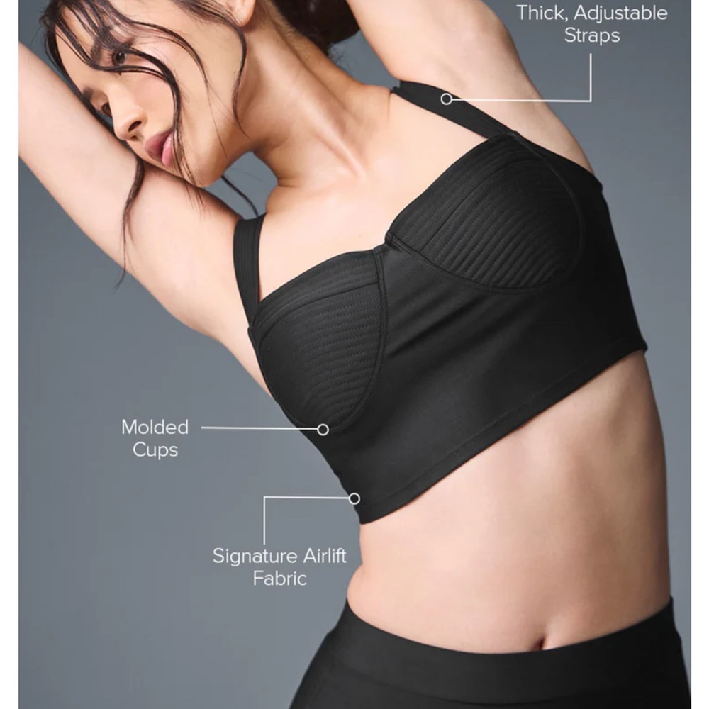ALO Yoga Black Sports Bra with Adjustable Straps